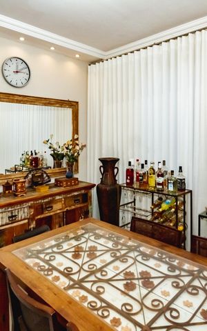 Casa à venda com 396m², 4 quartos e 2 vagasSala de Jantar