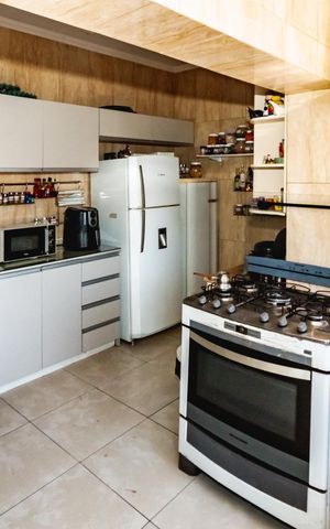 Casa à venda com 396m², 4 quartos e 2 vagasCozinha