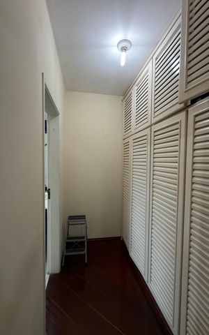 Casa à venda com 586m², 4 quartos e 6 vagas Casa à venda com 586m², 4 quartos e 6 vagasSuíte 2