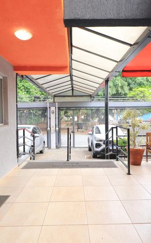 Apartamento à venda com 63m², 2 quartos e sem vagaÁrea comum