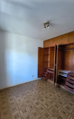 Casa à venda com 168m², 3 quartos e 2 vagas Casa à venda com 168m², 3 quartos e 2 vagasQuarto