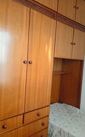 Casa à venda com 168m², 3 quartos e 2 vagas Casa à venda com 168m², 3 quartos e 2 vagasQuarto