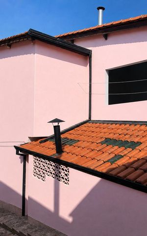 Casa à venda com 280m², 4 quartos e 2 vagas Casa à venda com 280m², 4 quartos e 2 vagasÁrea externa