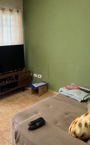 Casa à venda com 280m², 4 quartos e 2 vagas Casa à venda com 280m², 4 quartos e 2 vagasSala