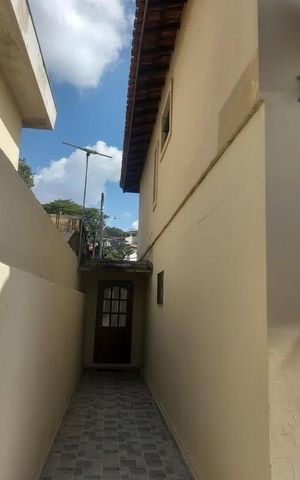 Casa para alugar com 170m², 2 quartos e 2 vagas Casa para alugar com 170m², 2 quartos e 2 vagasÁrea externa