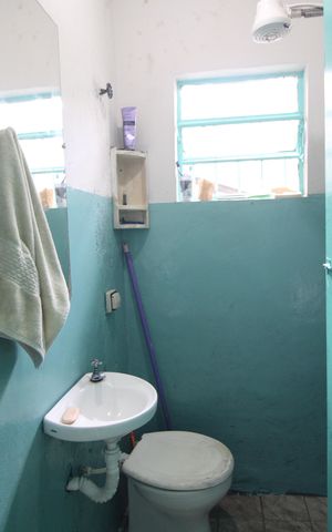 Casa à venda com 363m², 2 quartos e 2 vagasBanheiro