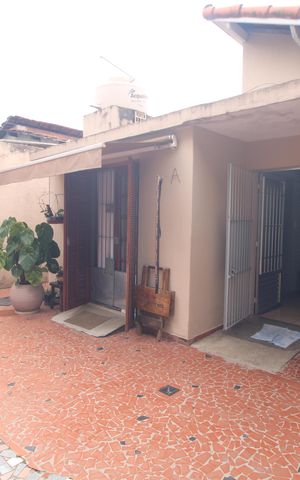 Casa à venda com 150m², 3 quartos e 3 vagasChurrasqueira