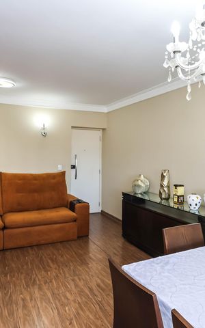 Apartamento à venda com 85m², 2 quartos e 2 vagasSala