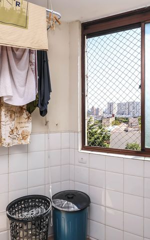 Apartamento à venda com 85m², 2 quartos e 2 vagasÁrea de Serviço