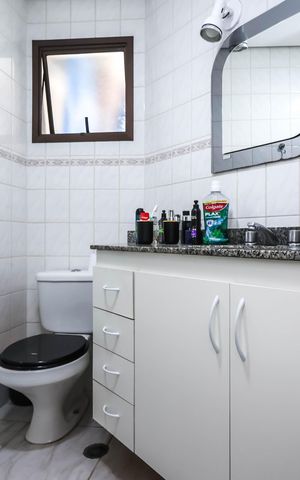 Apartamento à venda com 85m², 2 quartos e 2 vagasBanheiro Social