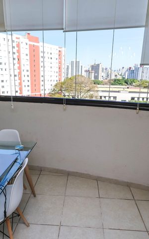 Apartamento à venda com 85m², 2 quartos e 2 vagasVaranda