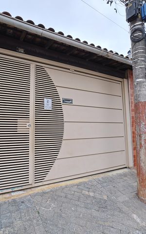 Casa para alugar com 350m², 5 quartos e 2 vagasFachada