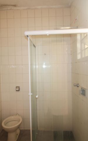Casa para alugar com 90m², 1 quarto e sem vaga Casa para alugar com 90m², 1 quarto e sem vagaBanheiro