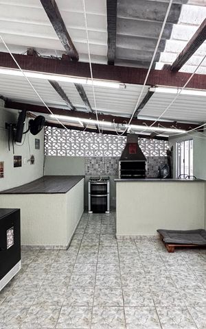Casa para alugar com 171m², 2 quartos e 2 vagas Casa para alugar com 171m², 2 quartos e 2 vagasEspaço Gourmet