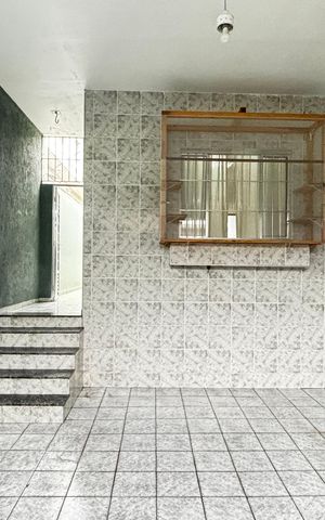 Casa para alugar com 171m², 2 quartos e 2 vagas Casa para alugar com 171m², 2 quartos e 2 vagasGaragem