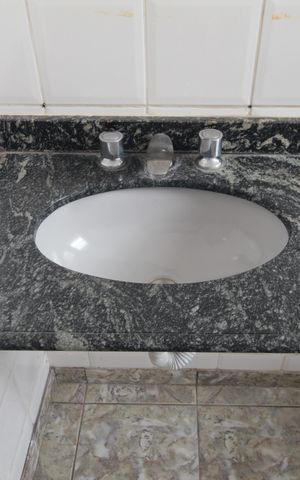 Casa à venda com 360m², 3 quartos e 3 vagasBanheiro da Suite