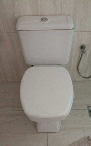 Casa à venda com 360m², 3 quartos e 3 vagasBanheiro Social 2