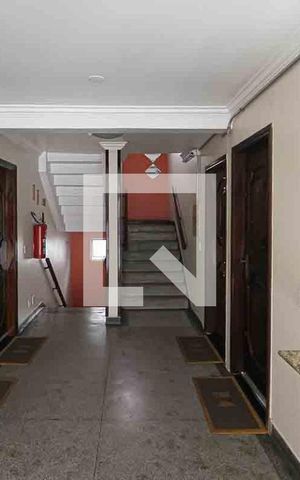 Apartamento à venda com 64m², 3 quartos e 1 vaga Apartamento à venda com 64m², 3 quartos e 1 vagaHall social