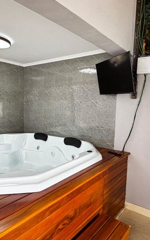 Casa à venda com 198m², 3 quartos e 5 vagas Casa à venda com 198m², 3 quartos e 5 vagasQuintal