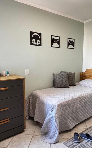 Casa à venda com 198m², 3 quartos e 5 vagas Casa à venda com 198m², 3 quartos e 5 vagasQuarto 1