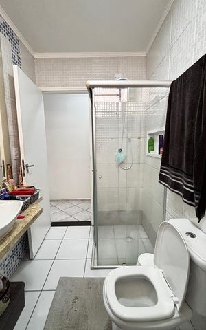 Casa à venda com 198m², 3 quartos e 5 vagas Casa à venda com 198m², 3 quartos e 5 vagasBanheiro da Suíte
