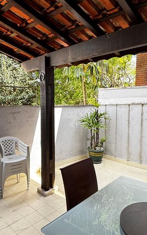 Casa à venda com 198m², 3 quartos e 5 vagas Casa à venda com 198m², 3 quartos e 5 vagasQuintal