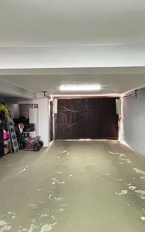 Casa à venda com 198m², 3 quartos e 5 vagas Casa à venda com 198m², 3 quartos e 5 vagasGaragem - Area de Serviço