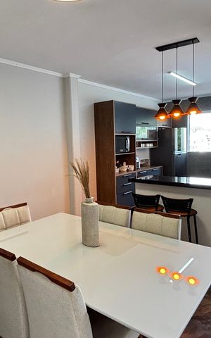Casa à venda com 198m², 3 quartos e 5 vagas Casa à venda com 198m², 3 quartos e 5 vagasCozinha