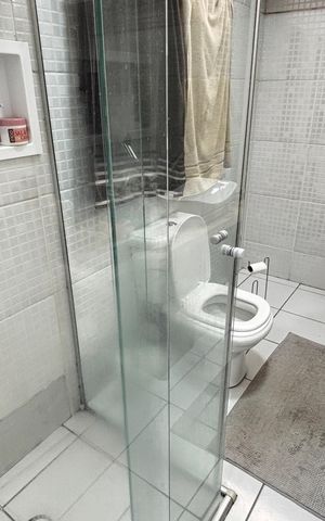 Casa à venda com 198m², 3 quartos e 5 vagas Casa à venda com 198m², 3 quartos e 5 vagasBanheiro da Suíte