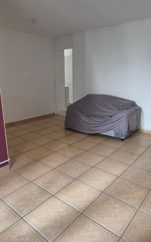 Apartamento à venda com 69m², 3 quartos e 1 vaga Apartamento à venda com 69m², 3 quartos e 1 vagaSala