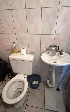 Casa à venda com 213m², 3 quartos e 1 vaga Casa à venda com 213m², 3 quartos e 1 vagaBanheiro 3
