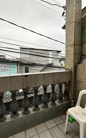 Casa à venda com 213m², 3 quartos e 1 vaga Casa à venda com 213m², 3 quartos e 1 vagaVaranda