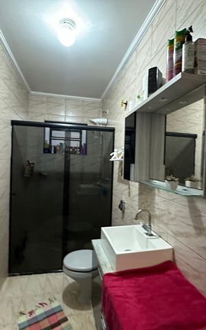 Casa à venda com 213m², 3 quartos e 1 vaga Casa à venda com 213m², 3 quartos e 1 vagaBanheiro 1