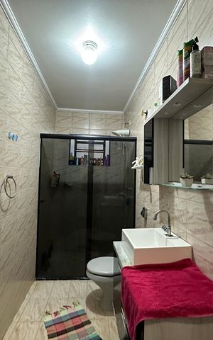 Casa à venda com 213m², 3 quartos e 1 vaga Casa à venda com 213m², 3 quartos e 1 vagaBanheiro 1