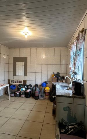 Casa à venda com 213m², 3 quartos e 1 vaga Casa à venda com 213m², 3 quartos e 1 vagaSala/Cozinha
