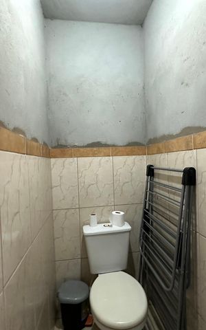 Casa à venda com 213m², 3 quartos e 1 vaga Casa à venda com 213m², 3 quartos e 1 vagaBanheiro 2