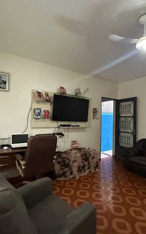 Casa à venda com 213m², 3 quartos e 1 vaga Casa à venda com 213m², 3 quartos e 1 vagaSala