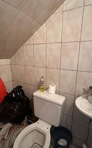 Casa à venda com 213m², 3 quartos e 1 vaga Casa à venda com 213m², 3 quartos e 1 vagaBanheiro 3