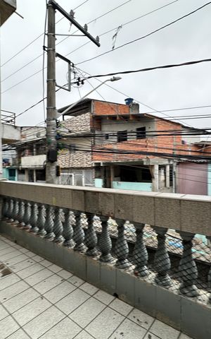 Casa à venda com 213m², 3 quartos e 1 vaga Casa à venda com 213m², 3 quartos e 1 vagaVaranda