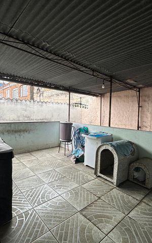 Casa à venda com 213m², 3 quartos e 1 vaga Casa à venda com 213m², 3 quartos e 1 vagaÁrea de Serviço