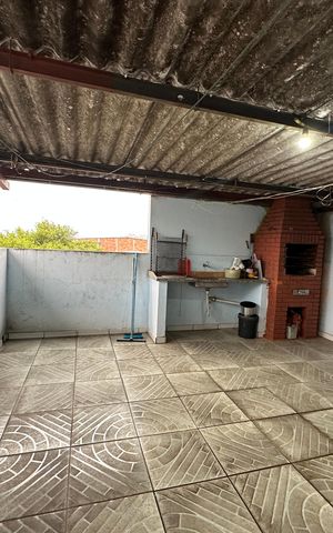 Casa à venda com 213m², 3 quartos e 1 vaga Casa à venda com 213m², 3 quartos e 1 vagaChurrasqueira