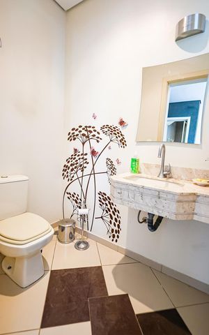 Casa de condomínio para alugar com 324m², 3 quartos e 4 vagas Casa de condomínio para alugar com 324m², 3 quartos e 4 vagasLavabo