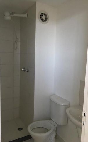 Apartamento à venda com 45m², 2 quartos e sem vaga Apartamento à venda com 45m², 2 quartos e sem vagaBanheiro