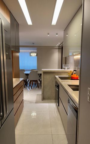 Apartamento à venda com 94m², 3 quartos e 2 vagasCozinha