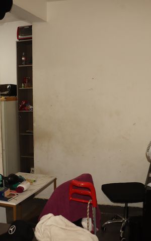 Casa à venda com 22m², 1 quarto e sem vagaSala/Quarto