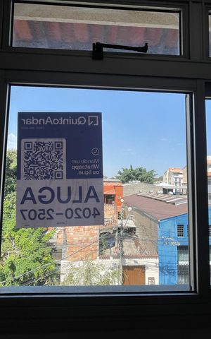 Apartamento para alugar com 68m², 2 quartos e 1 vagaPlaca instalada com o código BBYX-208 na janela tamanho Pequeno 