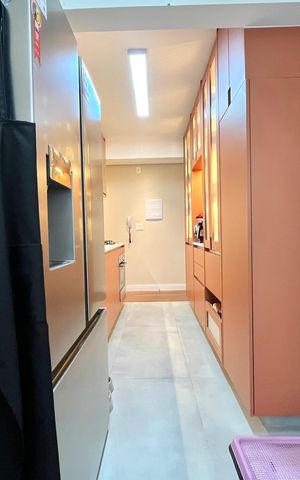 Apartamento à venda com 80m², 3 quartos e 1 vagaÁrea de Serviço