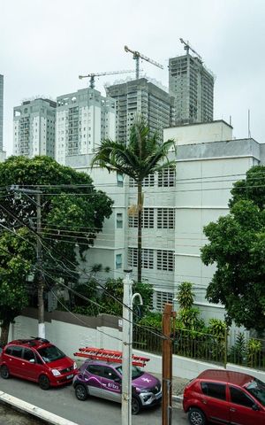 Casa à venda com 170m², 3 quartos e 3 vagas Casa à venda com 170m², 3 quartos e 3 vagasVista