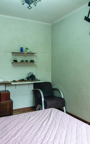 Casa à venda com 170m², 3 quartos e 3 vagas Casa à venda com 170m², 3 quartos e 3 vagasQuarto