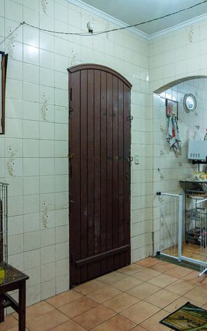 Casa à venda com 170m², 3 quartos e 3 vagas Casa à venda com 170m², 3 quartos e 3 vagasCozinha